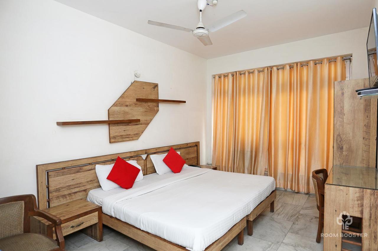 Hotel Inderlok Rishīkesh Zewnętrze zdjęcie